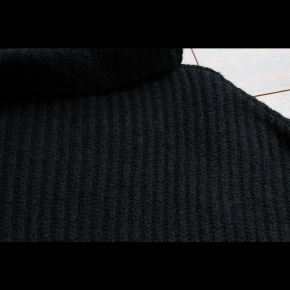Wilfred merino wool knit turtleneck - Picture 2 of 5